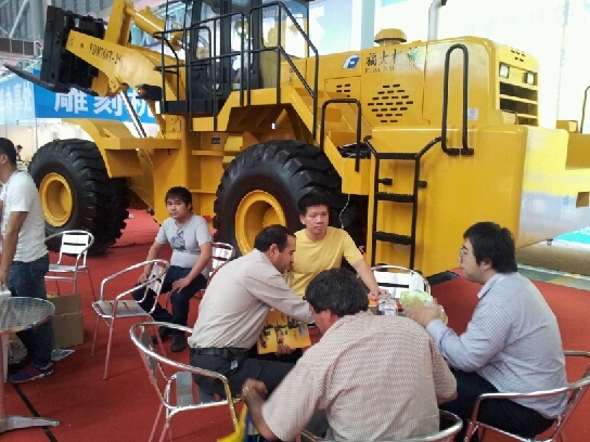 福大機械參加2012年第九屆中國（云浮）國際石材科技展覽會